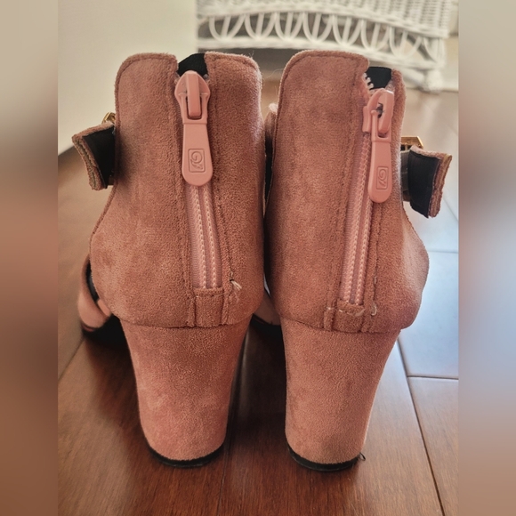 Gorgeous Women Peep Toe Chunky Heeled Sandal Boots - Picture 7 of 8